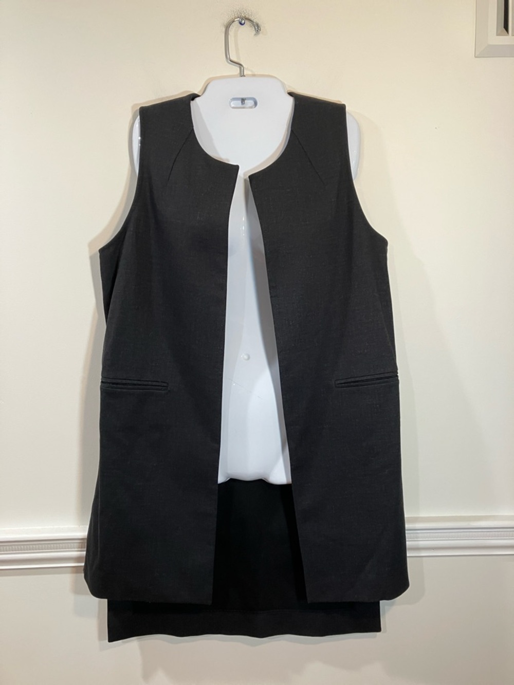 Cabi Classic Sleeveless Dark Gray Long Vest S P